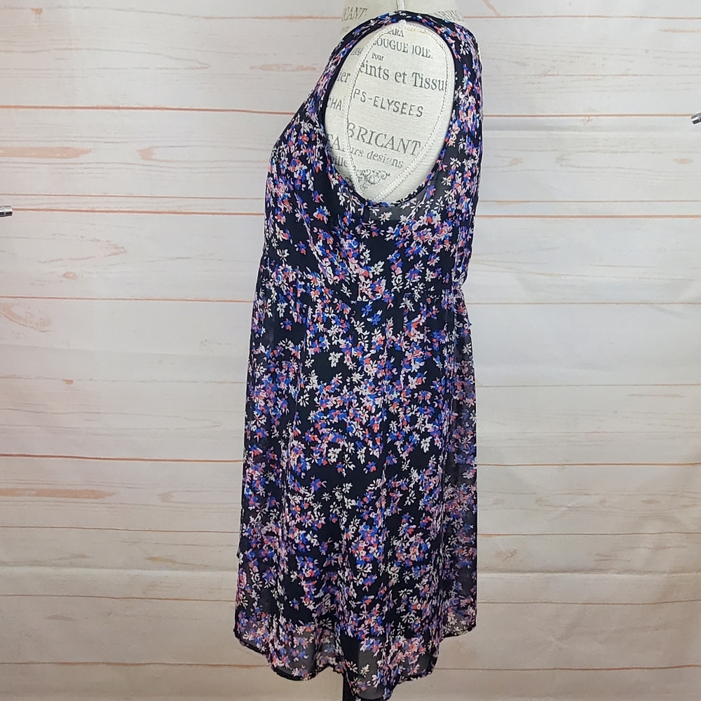 Express Floral Sleeveless Dress - Picture 2 of 6